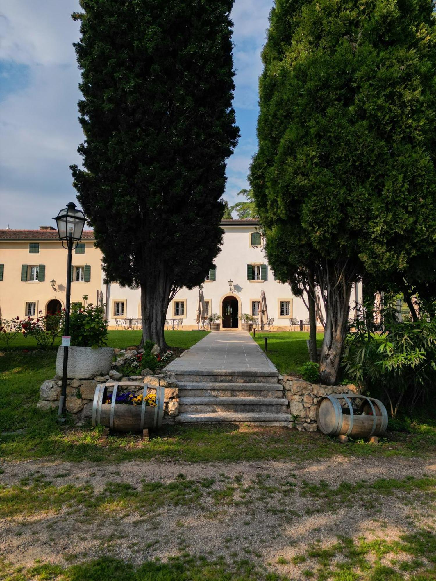 Massimago Wine Relais Villa Mezzane di Sotto Ngoại thất bức ảnh