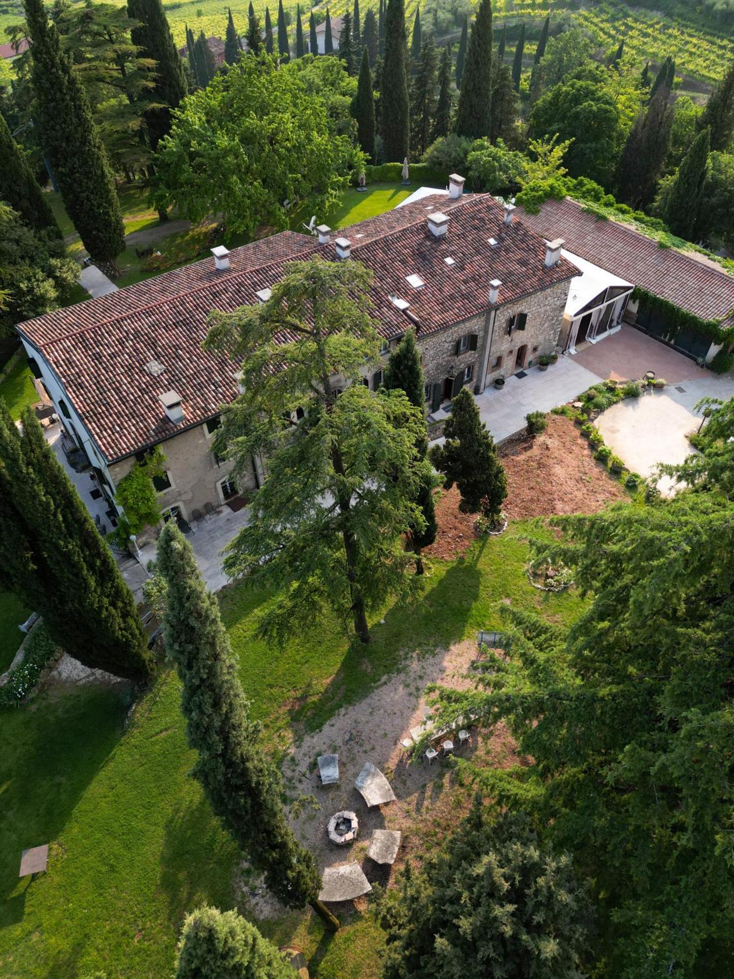 Massimago Wine Relais Villa Mezzane di Sotto Ngoại thất bức ảnh